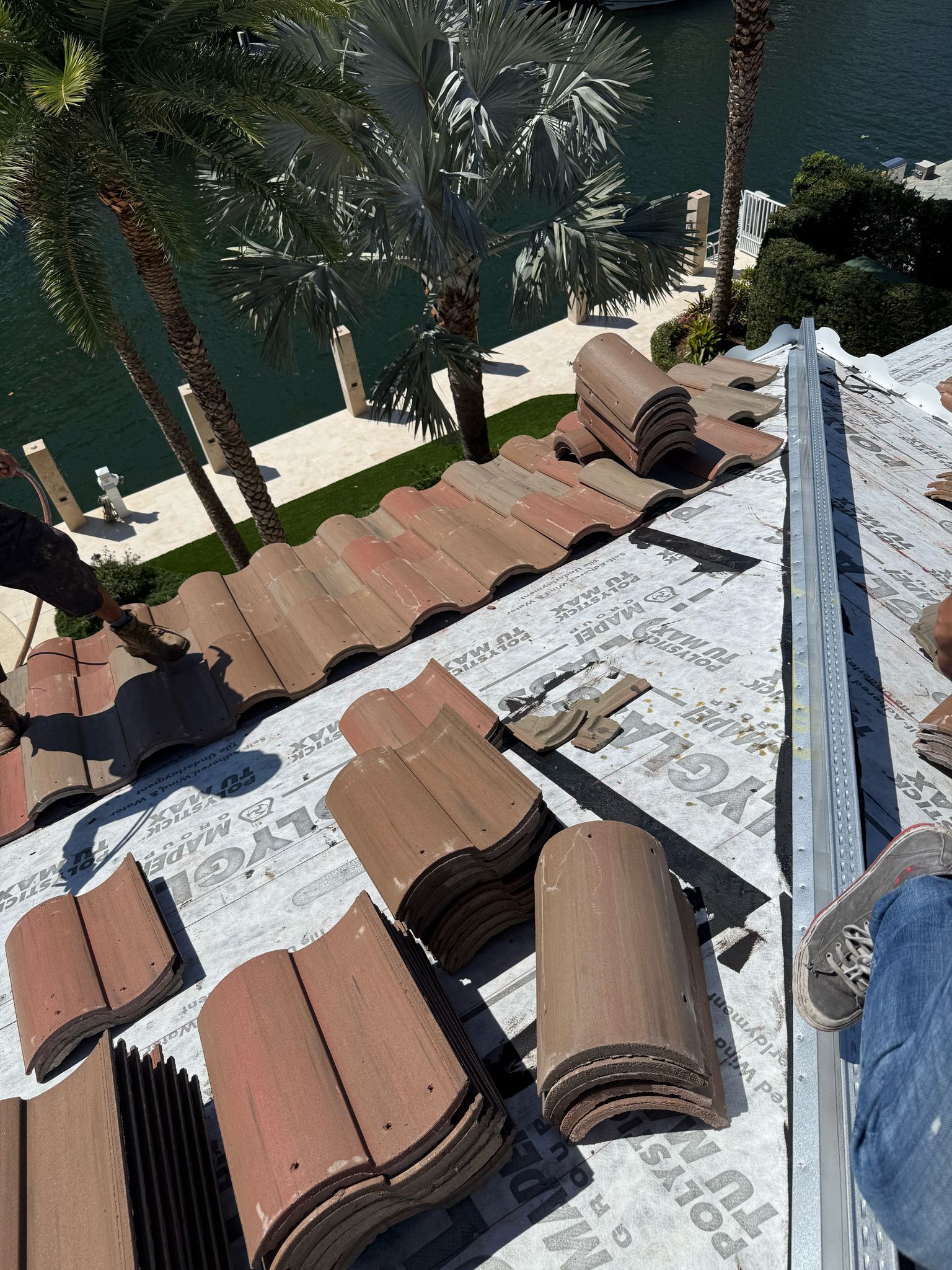 4 Best Roofing Materials for South Florida